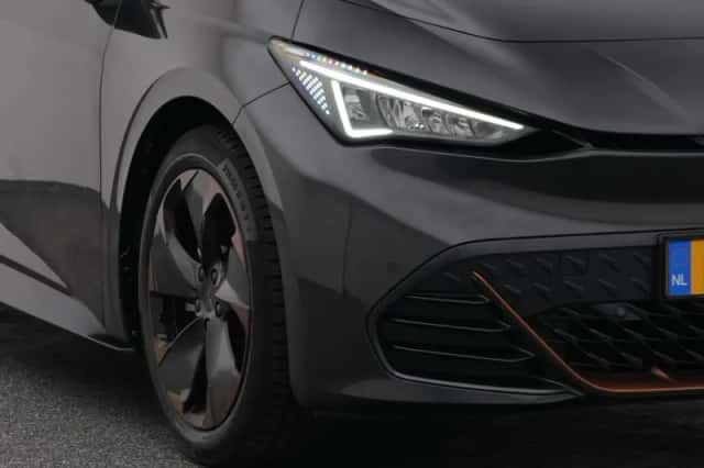 CUPRA Born (2021) thumbnail 18