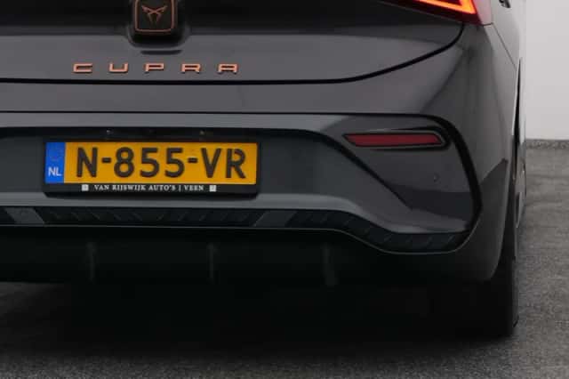 CUPRA Born (2021) thumbnail 21