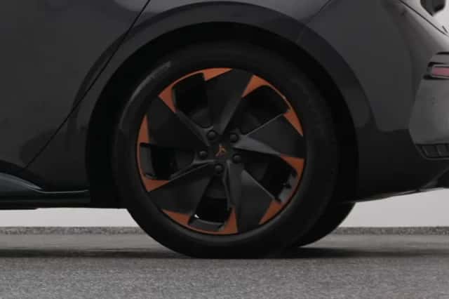 CUPRA Born (2021) thumbnail 41