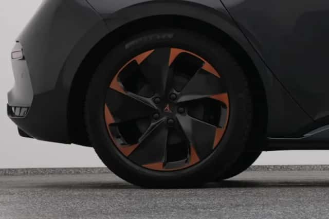 CUPRA Born (2021) thumbnail 42