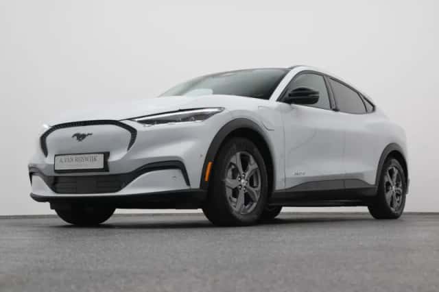 Ford Mustang (2024) thumbnail 16