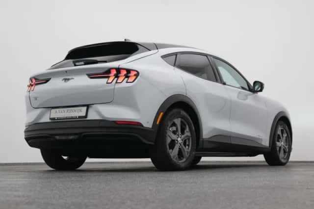 Ford Mustang (2024) thumbnail 17