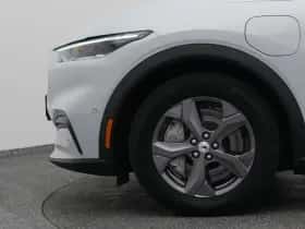Ford Mustang (2024) thumbnail 22