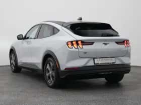 Ford Mustang (2024) thumbnail 6