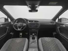 Volkswagen Tiguan (2021) thumbnail 3