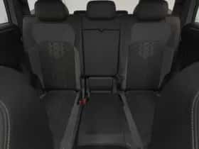 Volkswagen Tiguan (2021) thumbnail 4