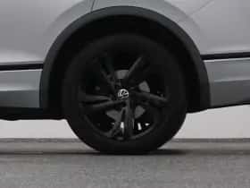 Volkswagen Tiguan (2021) thumbnail 40