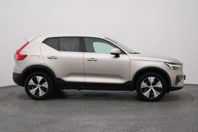 Volvo XC40 (2023) thumbnail 14