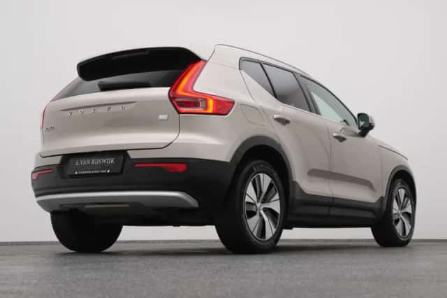 Volvo XC40 (2023) thumbnail 16