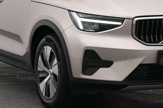 Volvo XC40 (2023) thumbnail 17