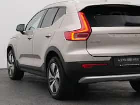 Volvo XC40 (2023) thumbnail 18