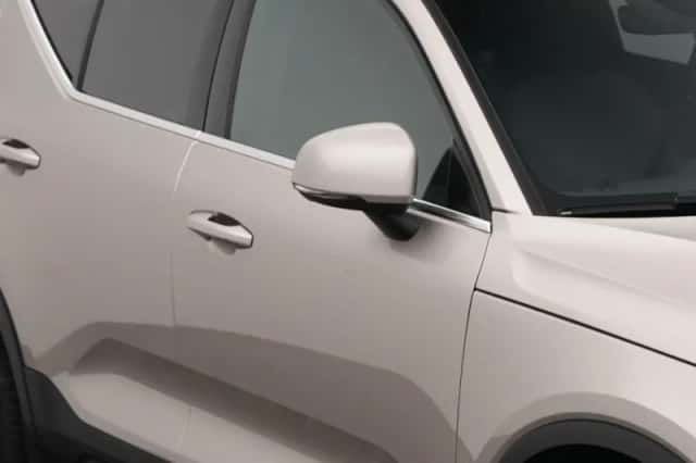 Volvo XC40 (2023) thumbnail 23