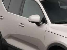 Volvo XC40 (2023) thumbnail 23