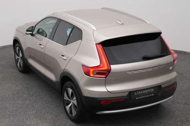 Volvo XC40 (2023) thumbnail 25