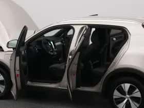 Volvo XC40 (2023) thumbnail 33