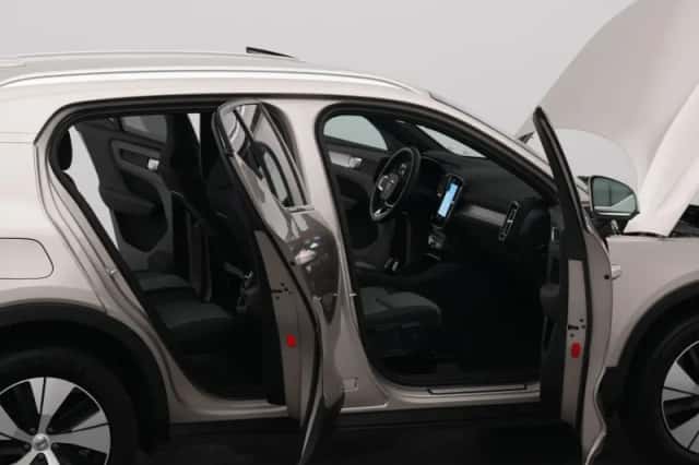 Volvo XC40 (2023) thumbnail 34