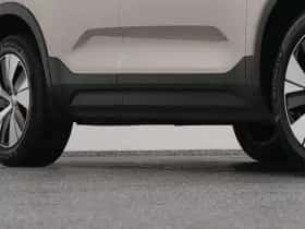 Volvo XC40 (2023) thumbnail 38