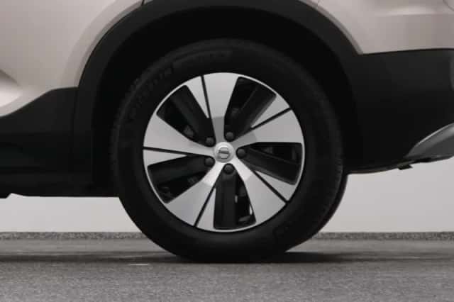 Volvo XC40 (2023) thumbnail 40