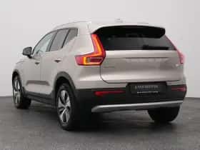 Volvo XC40 (2023) thumbnail 5