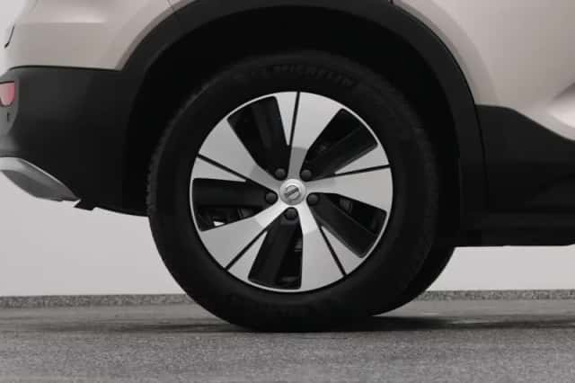 Volvo XC40 (2023) thumbnail 41