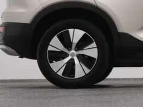 Volvo XC40 (2023) thumbnail 41