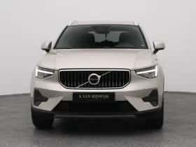 Volvo XC40 (2023) thumbnail 9