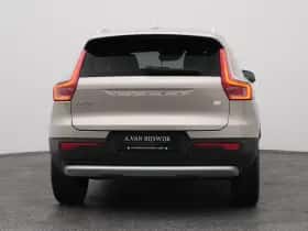 Volvo XC40 (2023) thumbnail 10