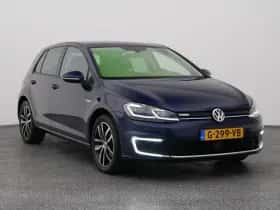 Volkswagen E-Golf (2019) thumbnail 2