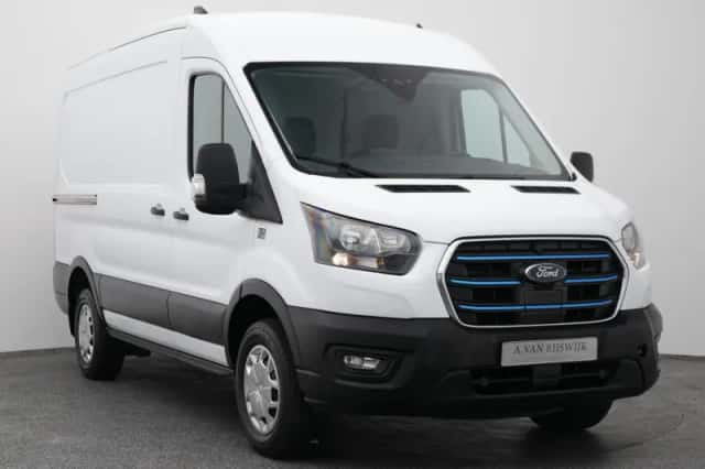 Ford E-Transit (2023) thumbnail 2
