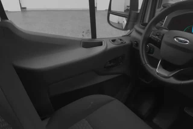 Ford E-Transit (2023) thumbnail 12