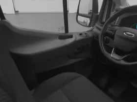 Ford E-Transit (2023) thumbnail 12