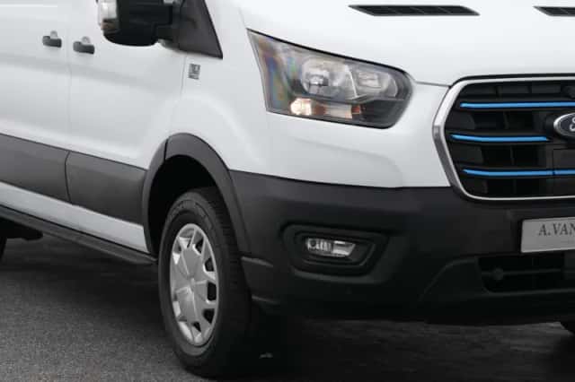 Ford E-Transit (2023) thumbnail 18