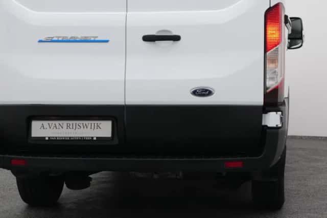 Ford E-Transit (2023) thumbnail 21