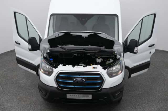 Ford E-Transit (2023) thumbnail 28