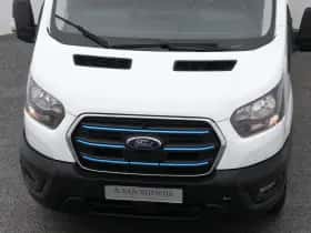Ford E-Transit (2023) thumbnail 31