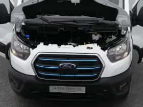Ford E-Transit (2023) thumbnail 32