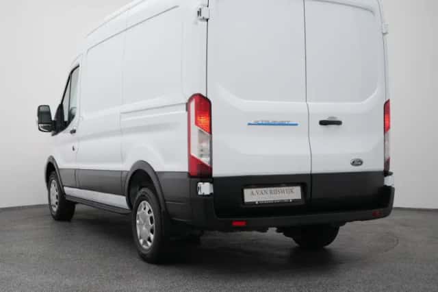 Ford E-Transit (2023) thumbnail 6