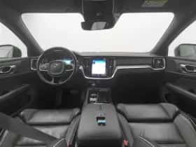 Volvo V60 (2021) thumbnail 3