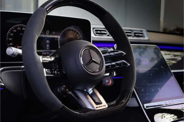 Mercedes-Benz S-Klasse (2024) thumbnail 3