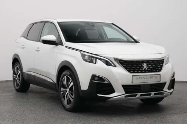 Peugeot 3008 (2020) thumbnail 2