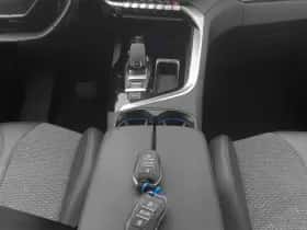 Peugeot 3008 (2020) thumbnail 12