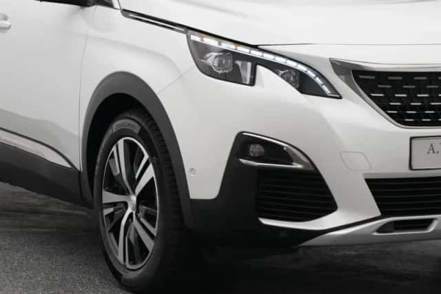 Peugeot 3008 (2020) thumbnail 17