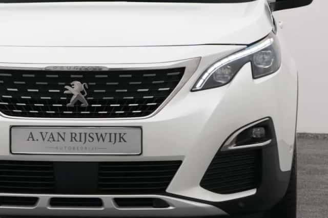 Peugeot 3008 (2020) thumbnail 19