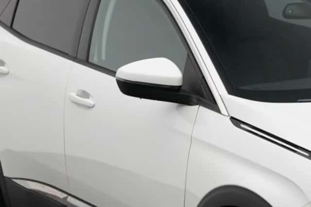 Peugeot 3008 (2020) thumbnail 23