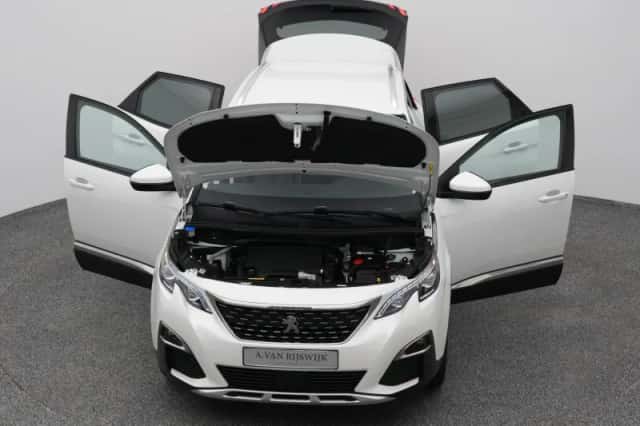 Peugeot 3008 (2020) thumbnail 27
