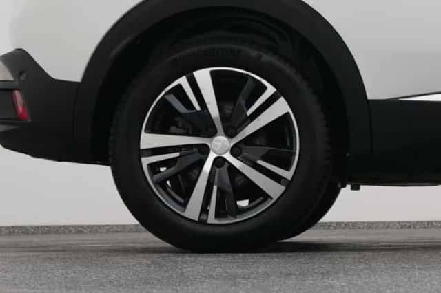 Peugeot 3008 (2020) thumbnail 41