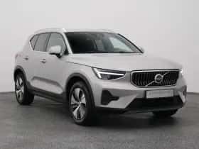 Volvo XC40 (2022) thumbnail 2
