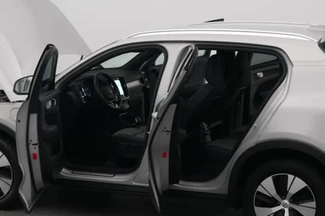 Volvo XC40 (2022) thumbnail 33
