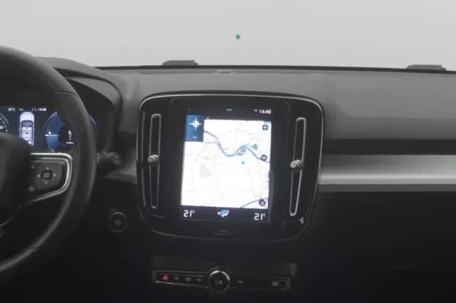 Volvo XC40 (2022) thumbnail 8