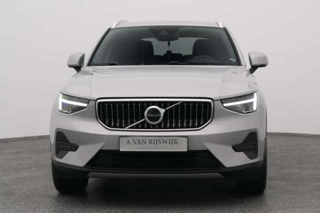 Volvo XC40 (2022) thumbnail 9